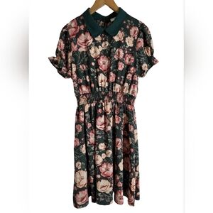 Chic Floral Midi Dress with Dark Green Collar